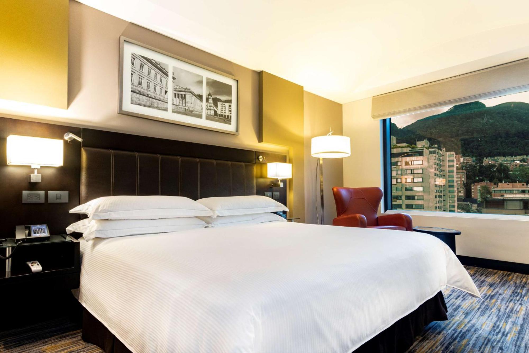 Отель Hilton Богота Экстерьер фото